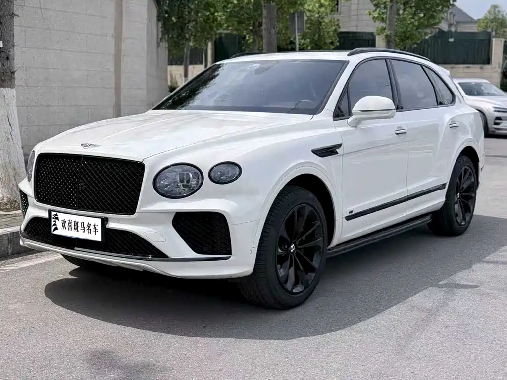 Bentayga 2022 4.0T V8 купить на сайте DeffCars