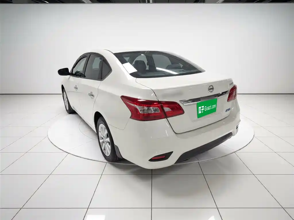 Sylphy 2018 1.6XV CVT Exclusive Edition купить на сайте DeffCars
