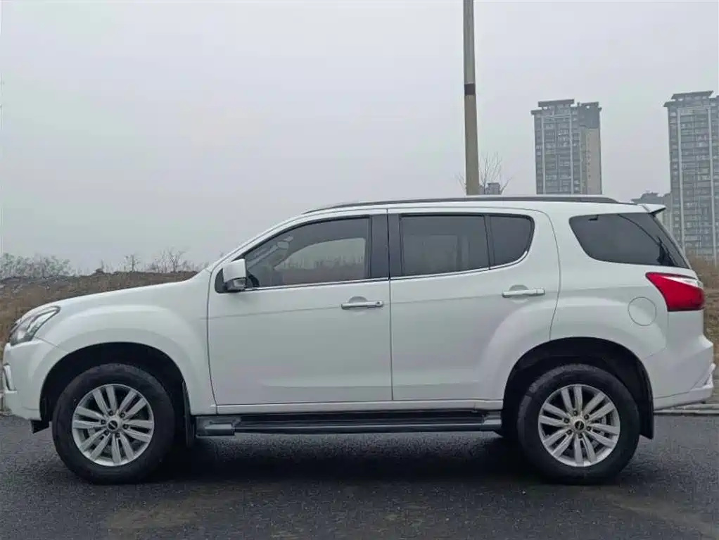 mu-X Shepherd 2018 1.9T diesel automatic two-wheel drive Jinyue version 7 seats купить на сайте DeffCars
