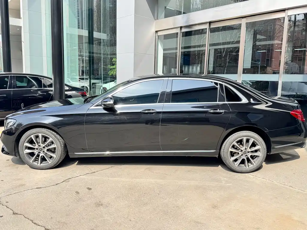 Mercedes-Benz E-Class 2019 E 200 L купить на сайте DeffCars