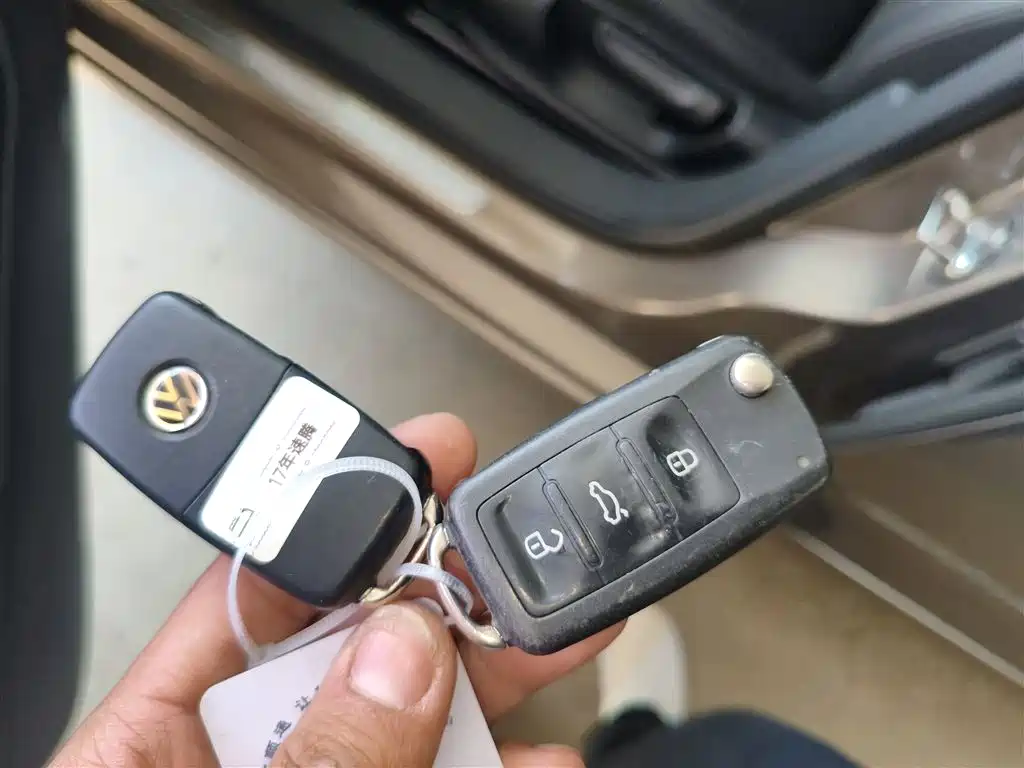 Sagitar 2017 230TSI automatic comfort model купить на сайте DeffCars