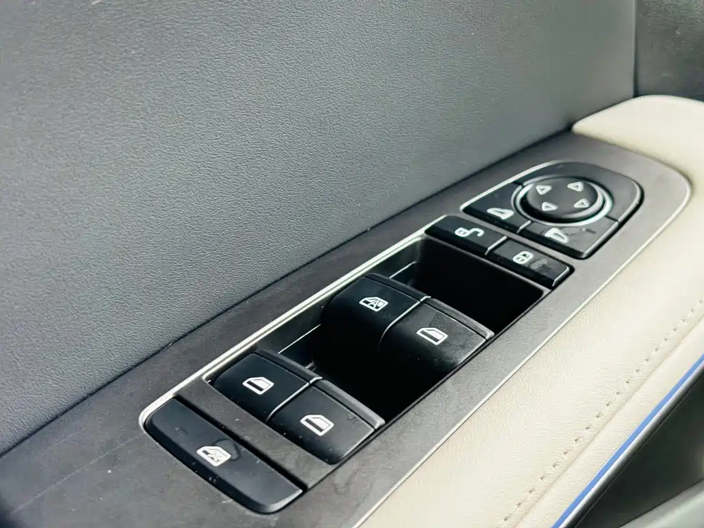 Yuan UP 2024 model 401KM leading купить на сайте DeffCars
