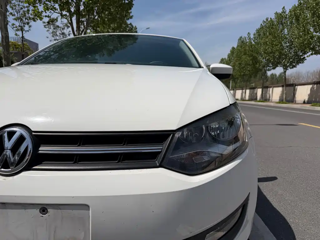 Polo 2013 1.4L automatic comfort version купить на сайте DeffCars