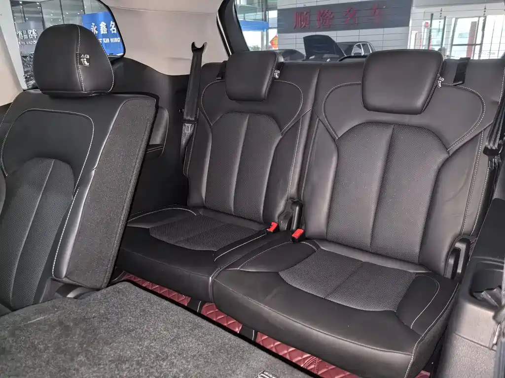 Roewe RX8 2019 30T Intelligent Network 2WD Super Flagship Edition купить на сайте DeffCars