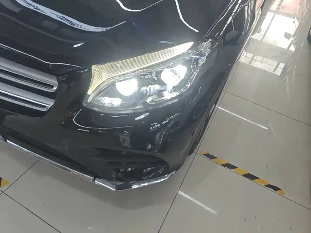 Mercedes GLC 2018 Modification 300 4MATIC Dynamic купить на сайте DeffCars