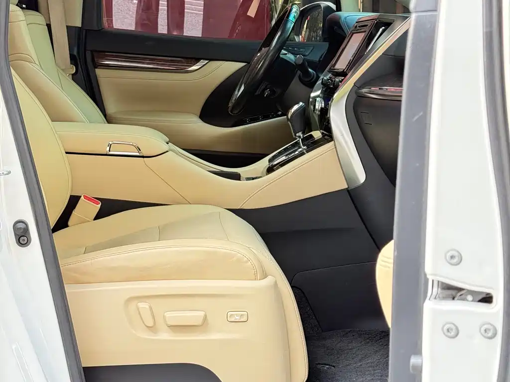 Alfa 2018 facelift 3.5L luxury version купить на сайте DeffCars