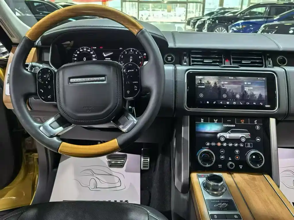 Range Rover 2021 3.0 L6 50th Anniversary Commemorative Edition купить на сайте DeffCars