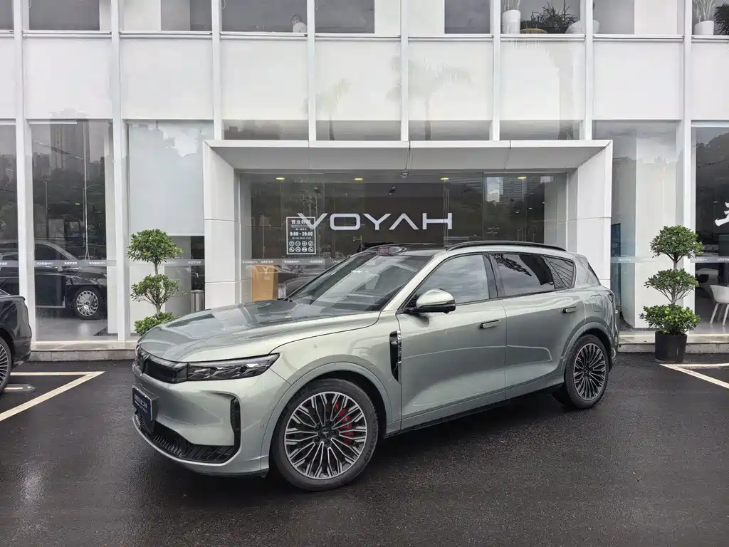 Lantu FREE 2025 FREE+ four-wheel drive Qiankun version купить на сайте DeffCars