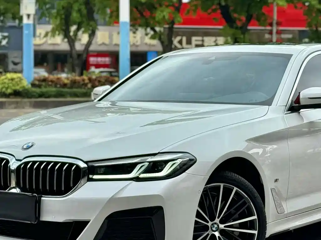 BMW 5 Series 2022 facelift 2 530Li leading M sports package купить на сайте DeffCars