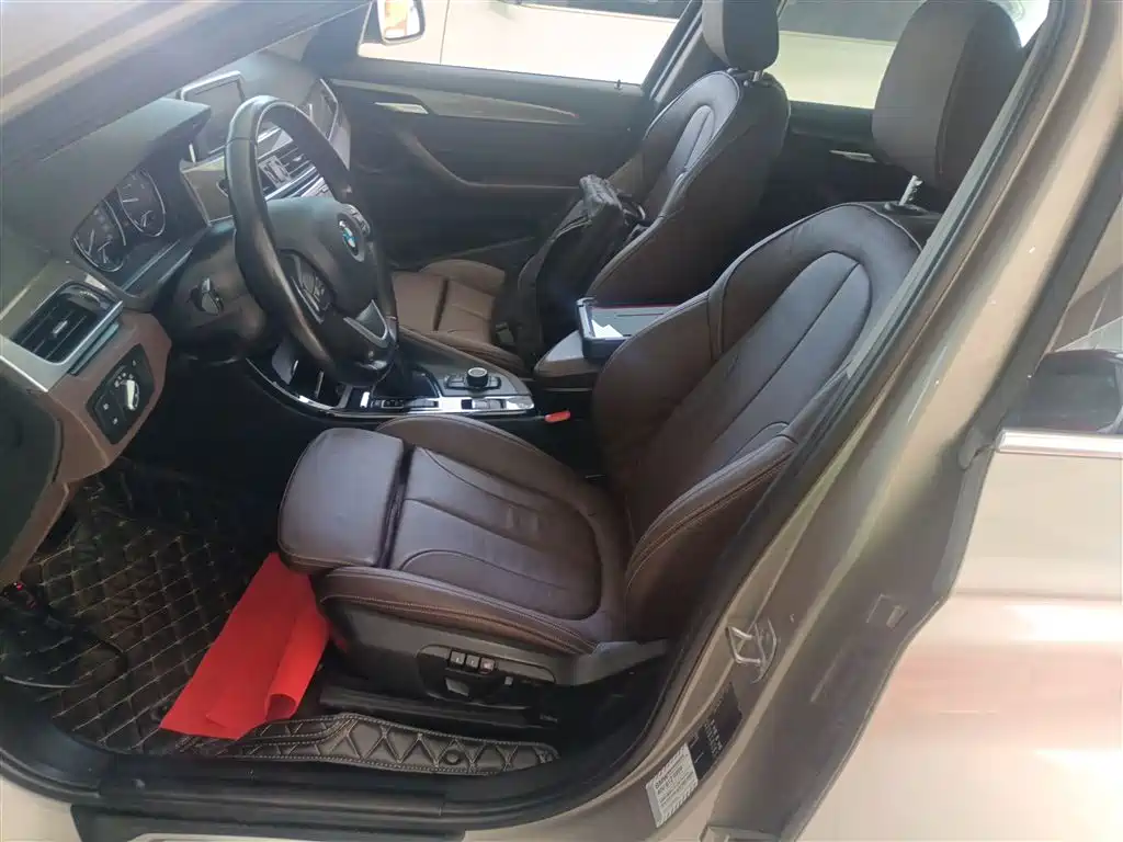 BMW X1 2019 sDrive18Li Exclusive Model купить на сайте DeffCars