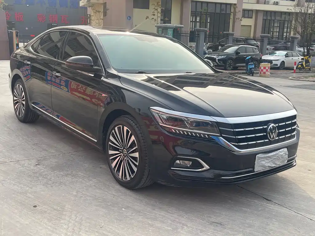 Passat 2020 facelift 330TSI Premium Edition National VI купить на сайте DeffCars