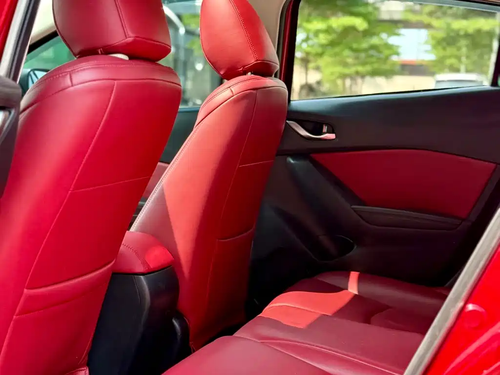Mazda Axela 2014 Three-Car 2.0L Automatic Sport купить на сайте DeffCars