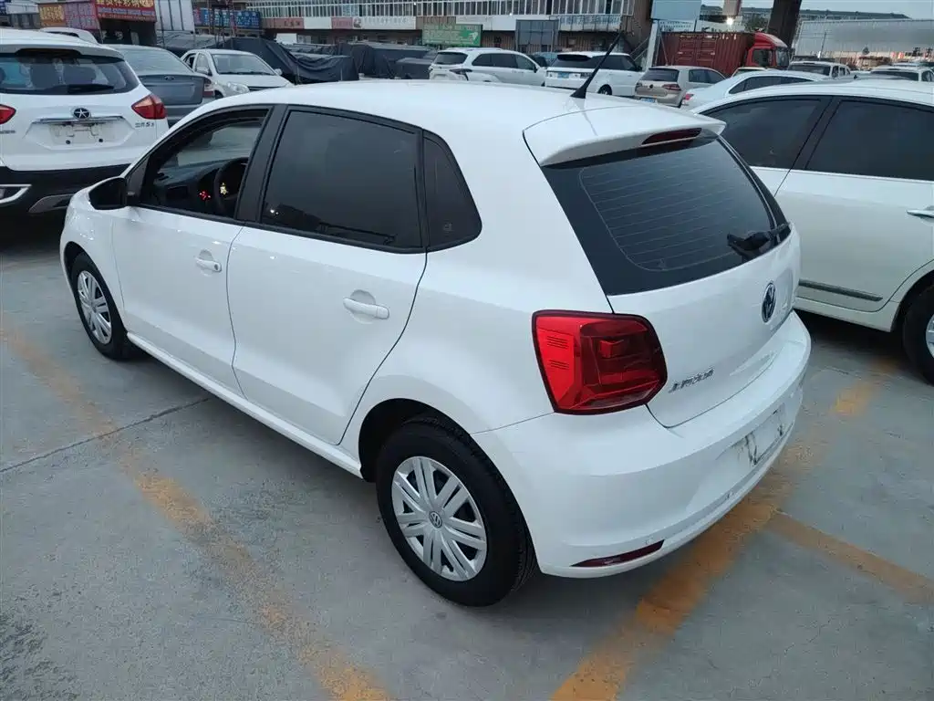 Polo 2016 1.4L automatic fashion model купить на сайте DeffCars