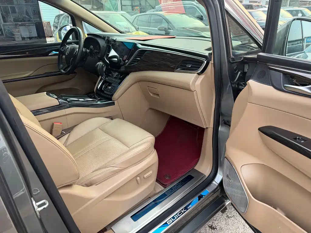 Buick GL8 2018 ES 28T Exclusive Type National VI купить на сайте DeffCars