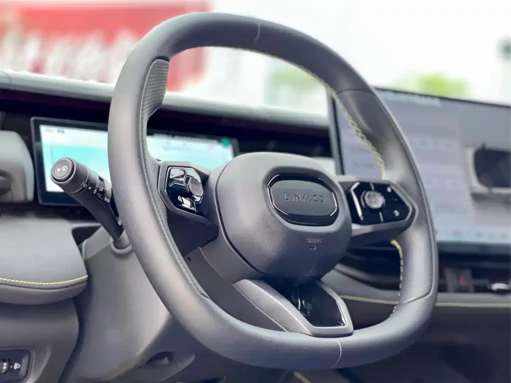 Lynk & Co 06 2025 Renew 1.5T Halo купить на сайте DeffCars