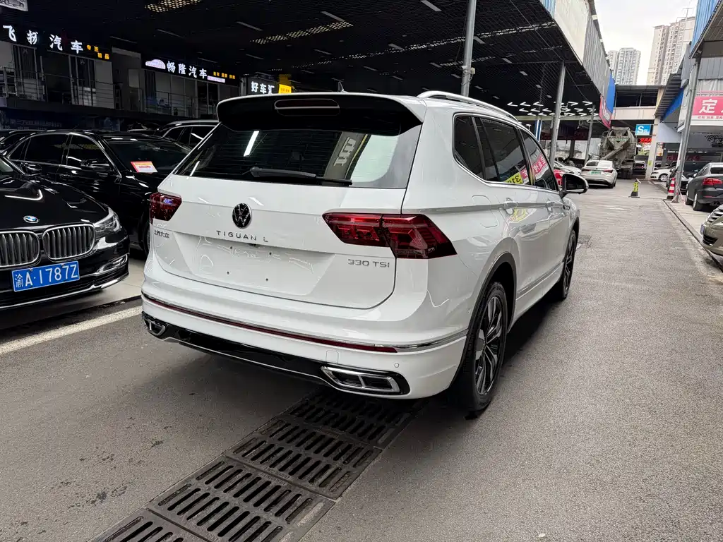 Tiguan L 2024 330TSI automatic two-wheel drive R-Line version купить на сайте DeffCars