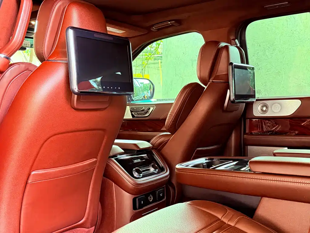 Navigator 2020 3.5T Long Axis Presidential Edition купить на сайте DeffCars