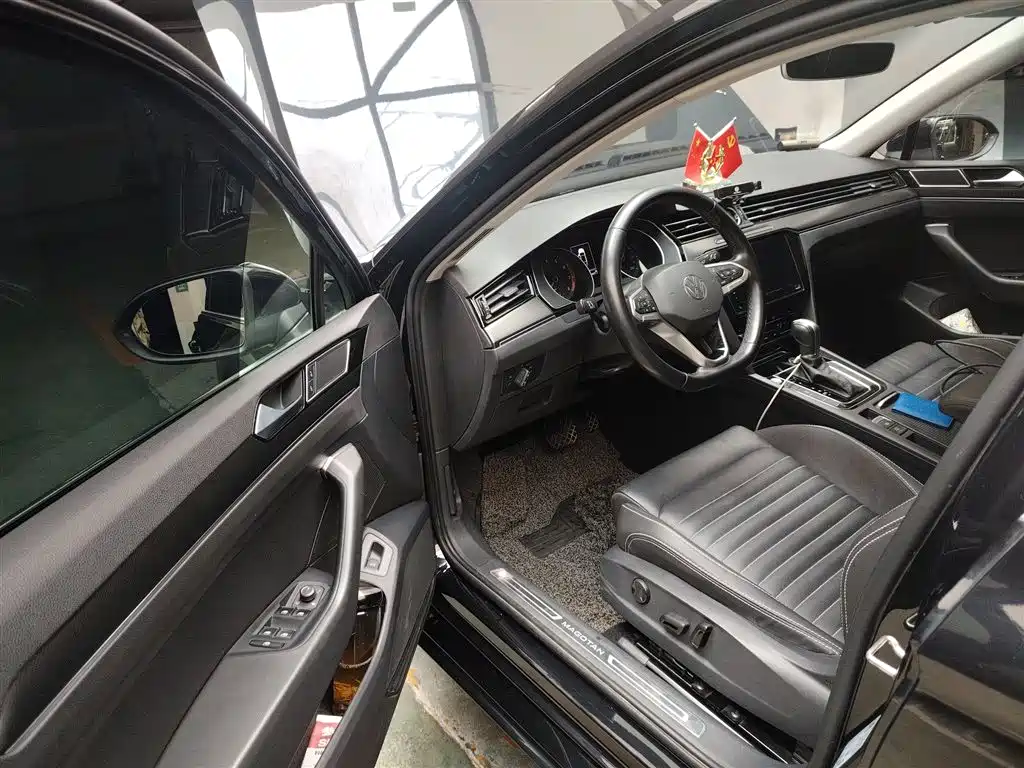 Magotan 2020 330TSI DSG leading model купить на сайте DeffCars