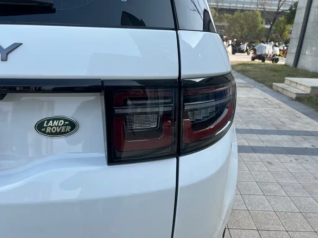 Discovery Sport 2022 249PS R-Dynamic SE Performance Technology Edition 5-seater купить на сайте DeffCars