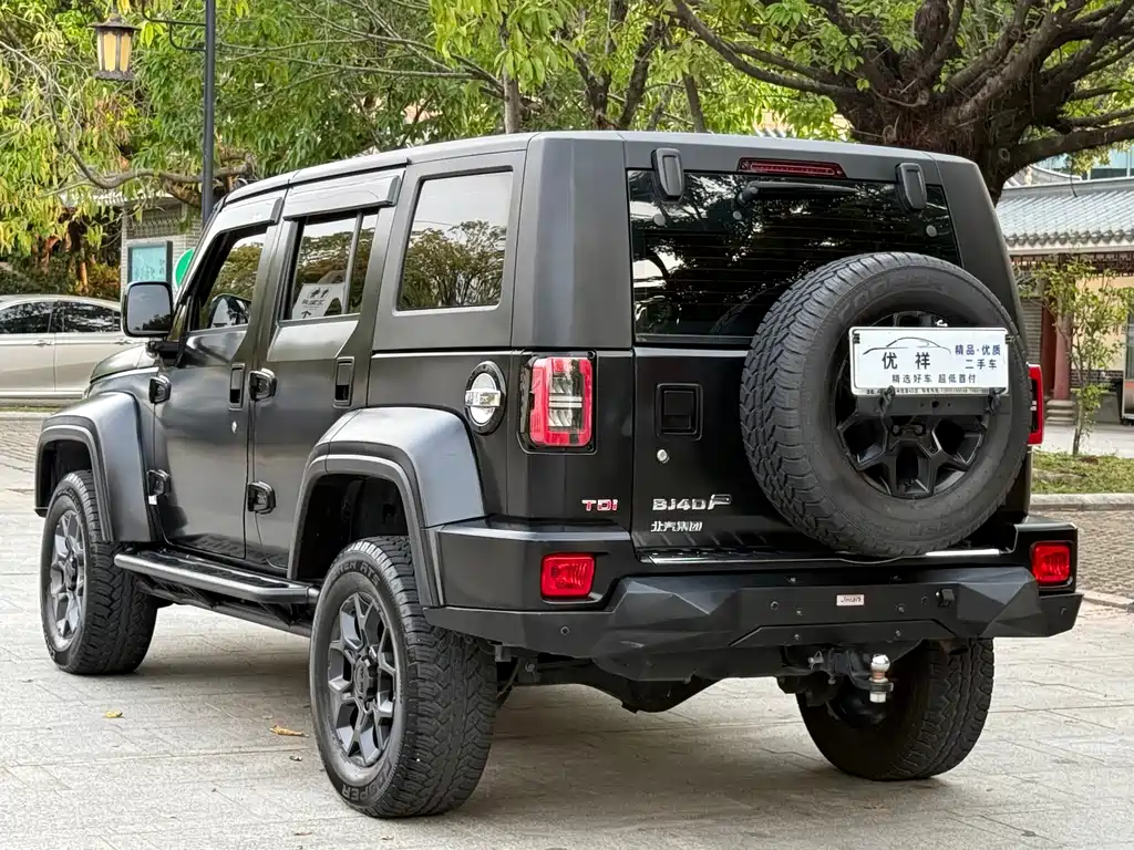 Beijing off-road BJ40 2023 2.0D automatic four-wheel drive Blade Hero Edition knight type (front and rear electronically controlled locks) купить на сайте DeffCars