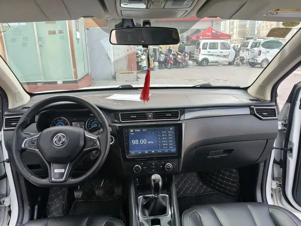 Fengguang 580 2016 1.5T manual luxury model купить на сайте DeffCars
