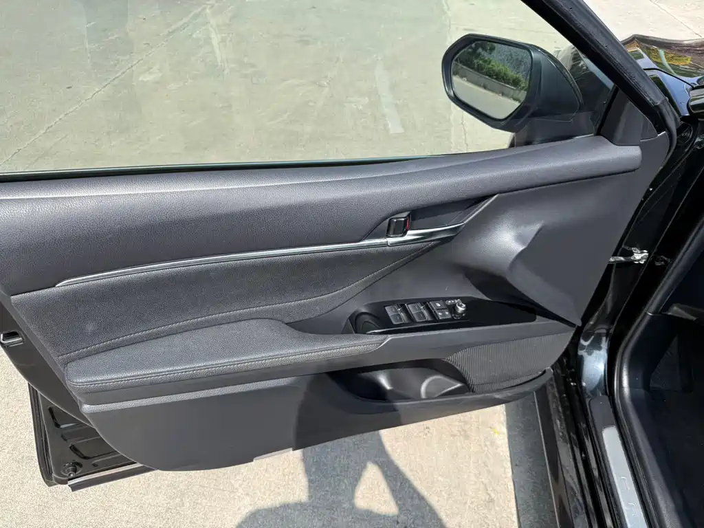 Camry 2021 2.5G Deluxe Edition купить на сайте DeffCars