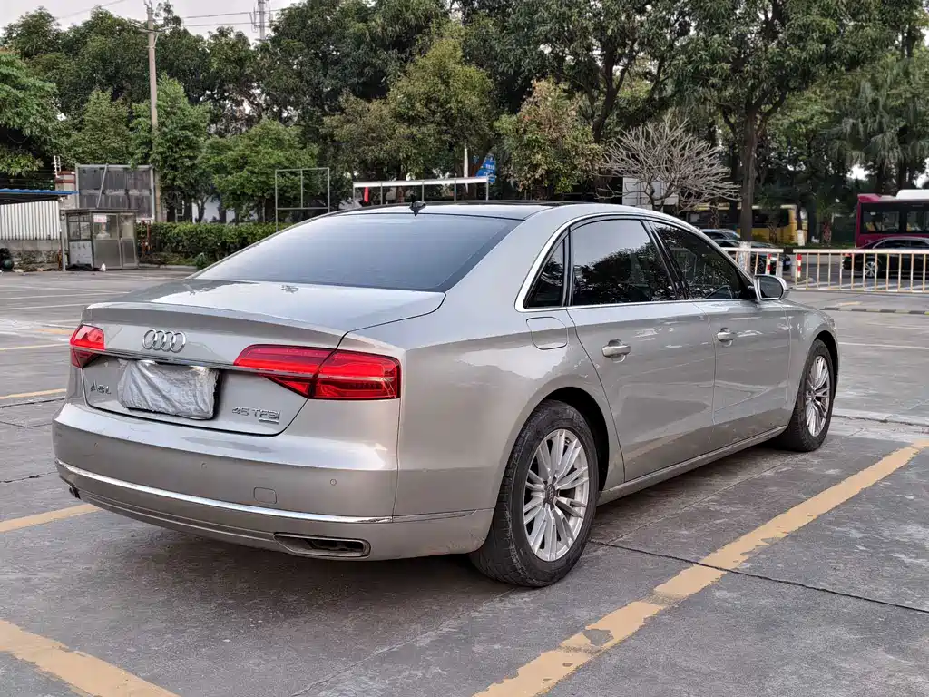 Audi A8 2014 A8L 45 TFSI quattro Comfort Edition купить на сайте DeffCars