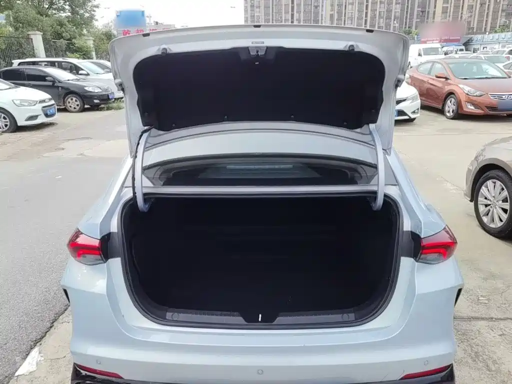 Trumpchi Empow 2023 EmpowH high-energy hybrid version купить на сайте DeffCars