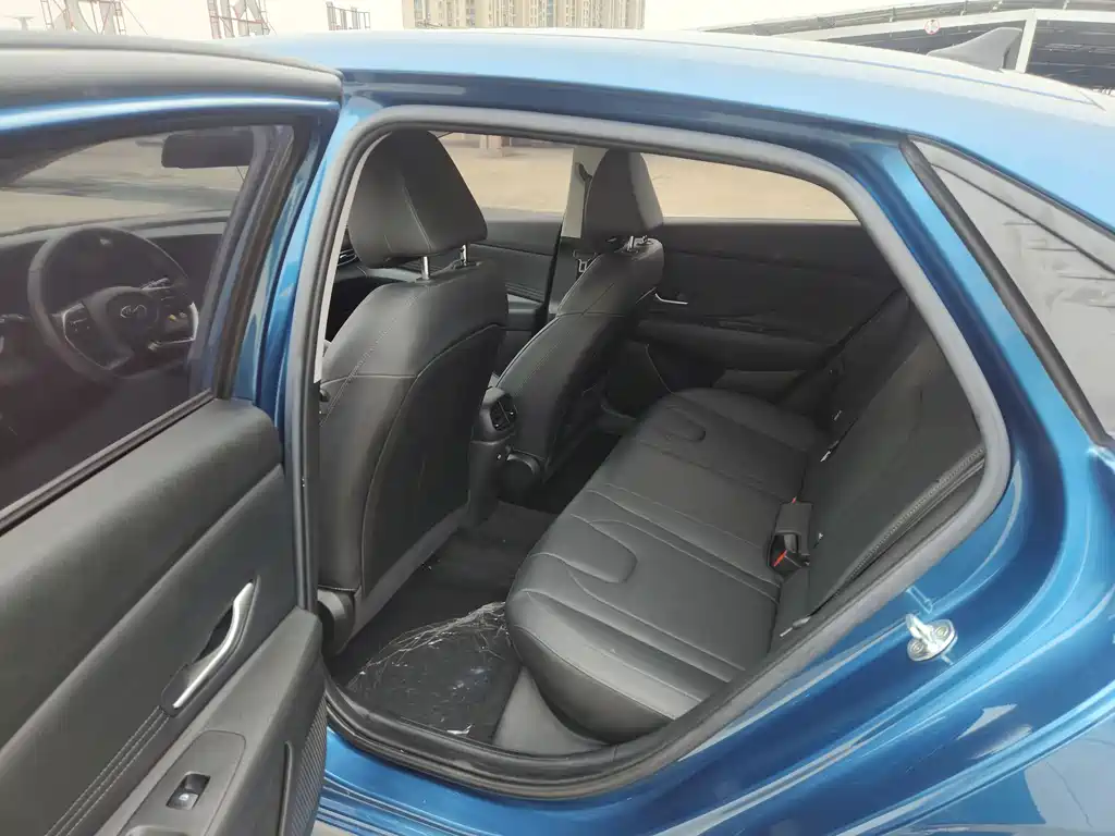 Elantra 2022 1.5L CVT LUX Premium Edition купить на сайте DeffCars