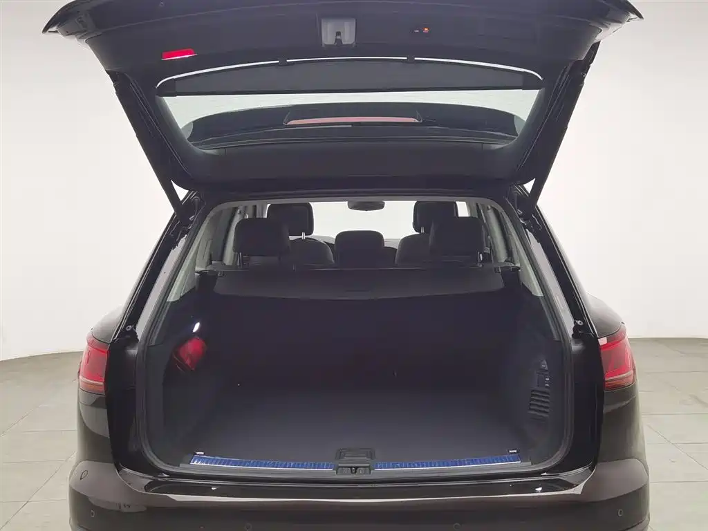 Touareg 2020 3.0TSI Ruixiang Edition National VI купить на сайте DeffCars