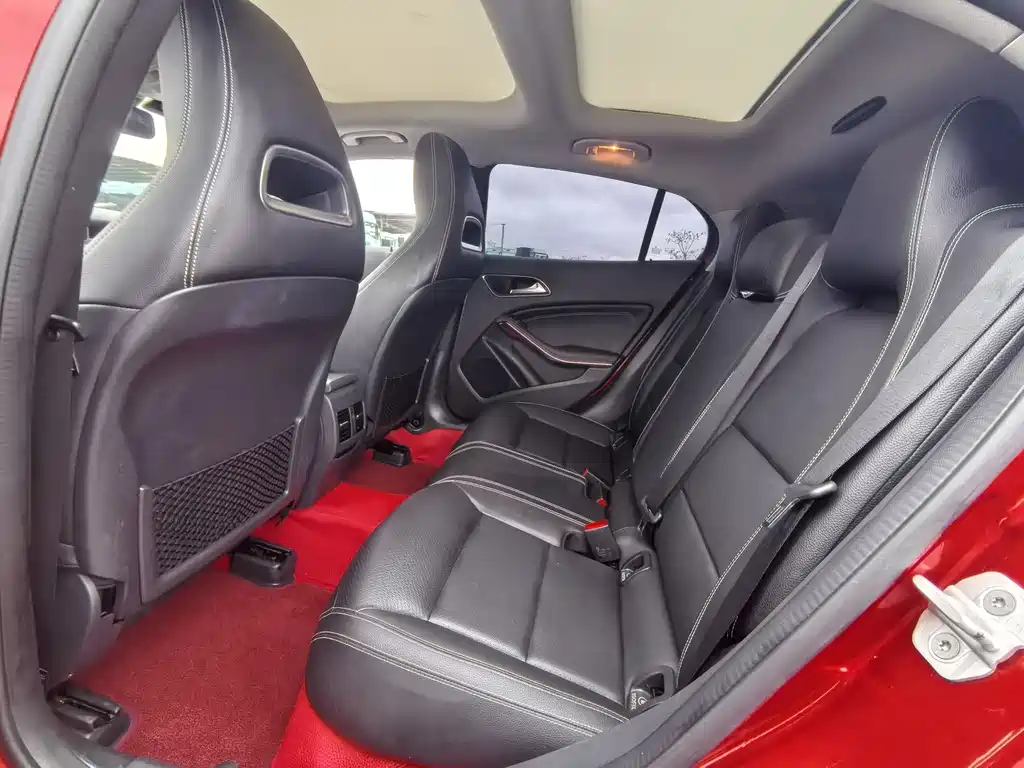 Mercedes-Benz GLA 2017 GLA 200 Fashion Model купить на сайте DeffCars