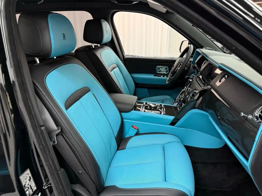 Cullinan 2020 Black Badge купить на сайте DeffCars