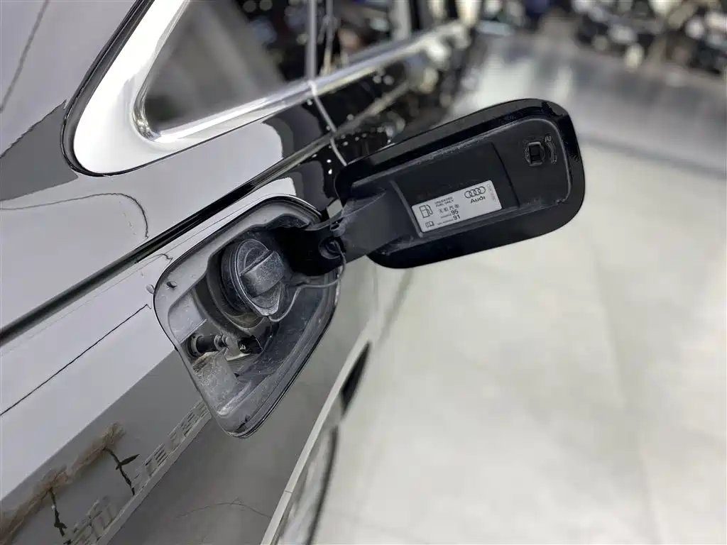 Audi A8 2019 facelift Plus A8L 55 TFSI quattro luxury model купить на сайте DeffCars