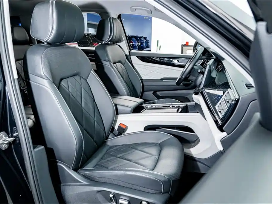 Touron 2023 facelift 380TSI four-wheel drive luxury version купить на сайте DeffCars