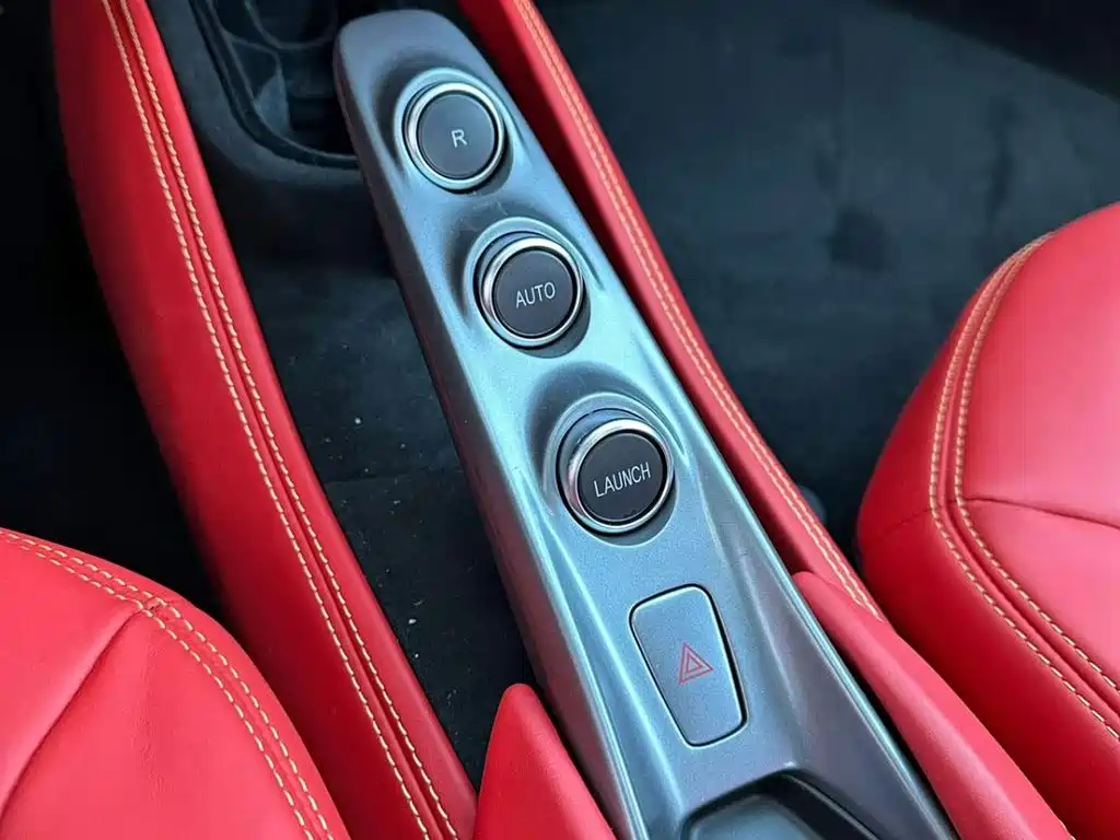Ferrari F8 2019 Tributo 3.9T V8 купить на сайте DeffCars