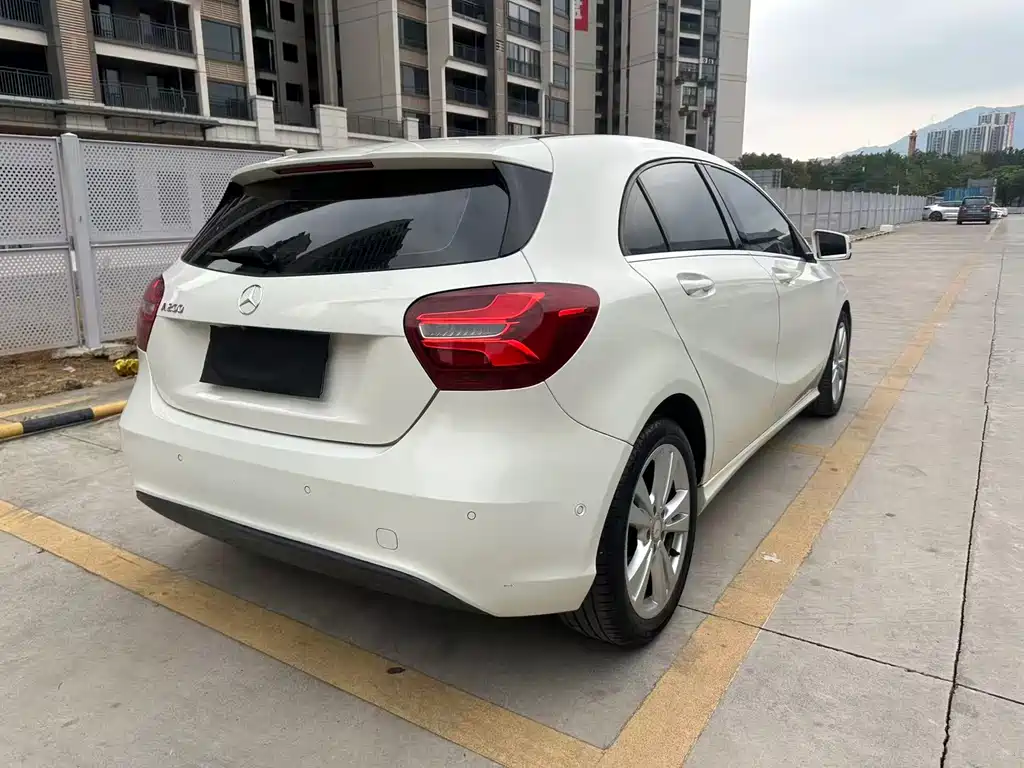Mercedes-Benz A-Class Imported 2016 A 200 Dynamic купить на сайте DeffCars