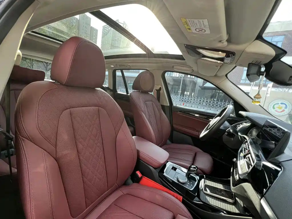 BMW X3 2022 facelift xDrive25i M sports package купить на сайте DeffCars