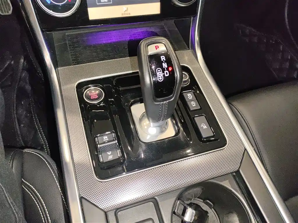 Jaguar XEL 2023 2.0T 250PS R-DYNAMIC S Advanced Sports Edition купить на сайте DeffCars