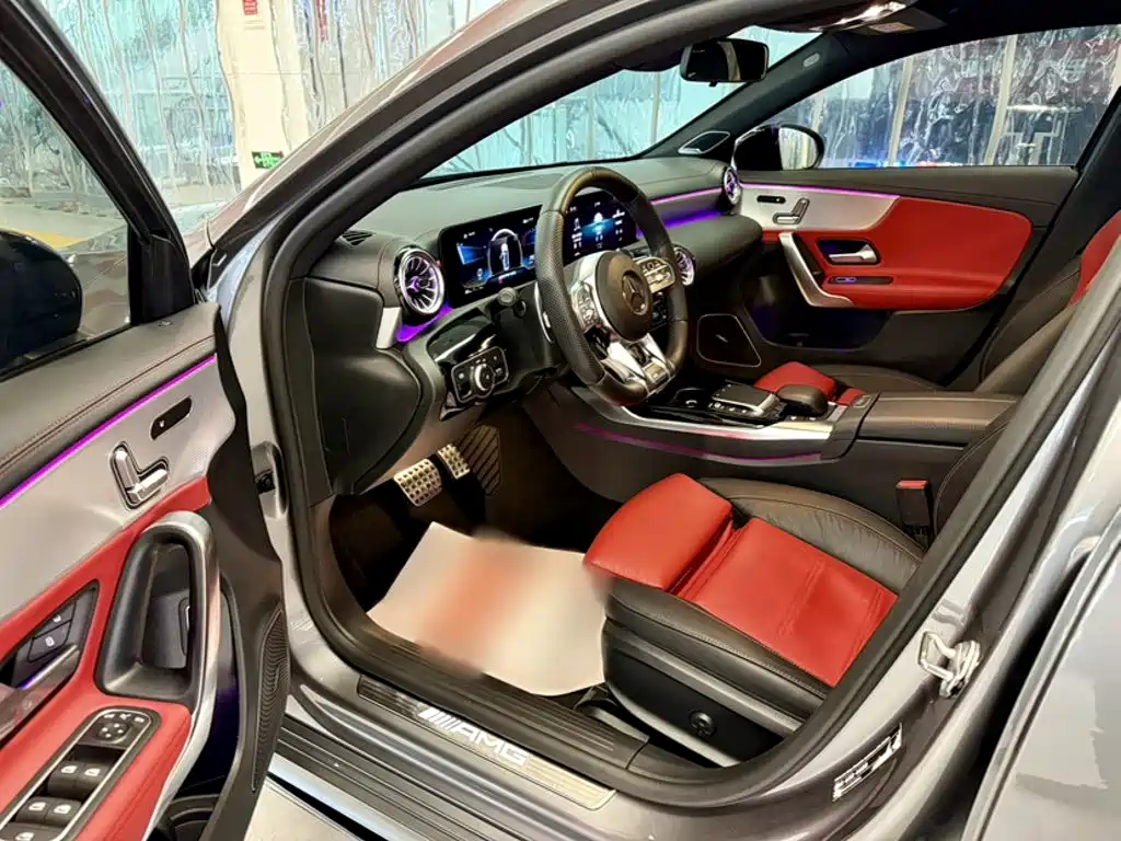 Mercedes-Benz A-Class AMG 2020 AMG A 35 L 4MATIC купить на сайте DeffCars