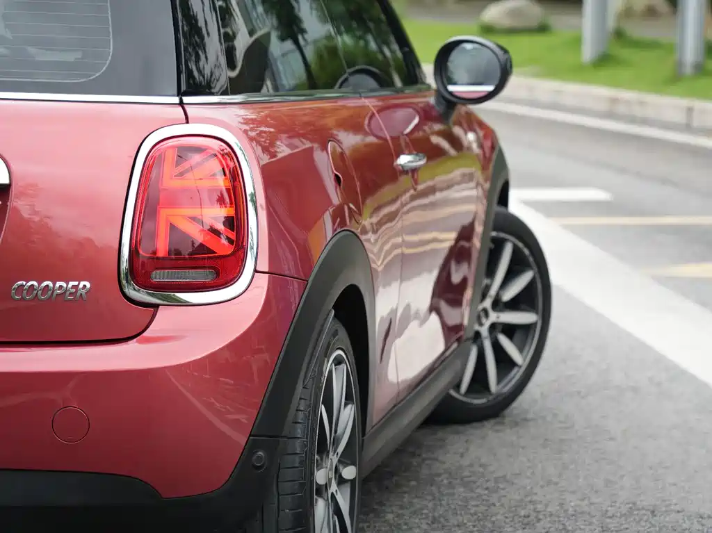 MINI 2020 1.5T COOPER Artist купить на сайте DeffCars