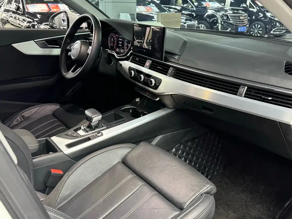 Audi A4L 2022 40 TFSI Fashionable and Dynamic купить на сайте DeffCars