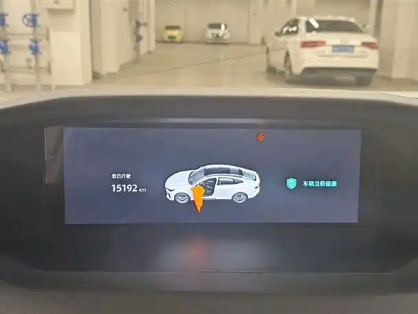 Changan UNI-V 2022 1.5T premium model купить на сайте DeffCars