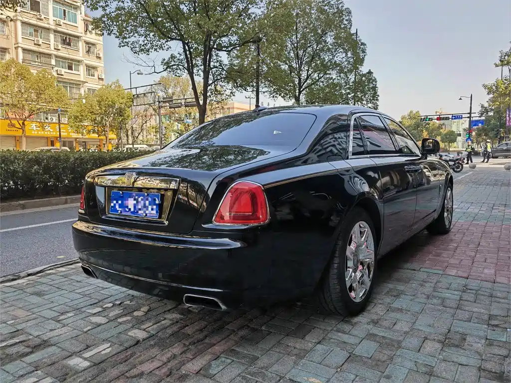 Ghost 2010 6.6T Standard Edition купить на сайте DeffCars