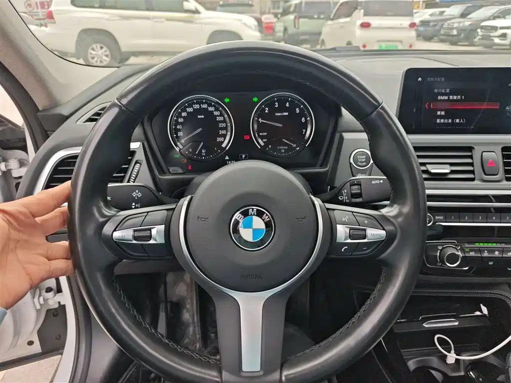 BMW 1 Series 2020 120i M Sports Package купить на сайте DeffCars