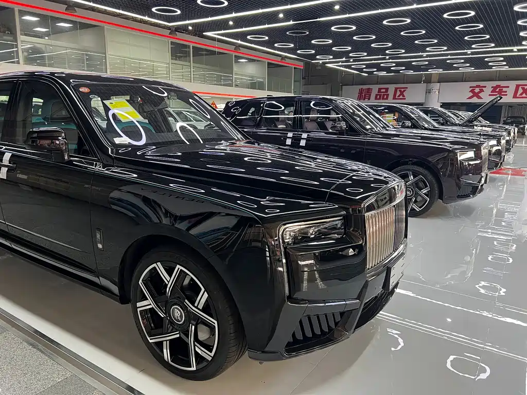 Cullinan 2024 Black Badge купить на сайте DeffCars