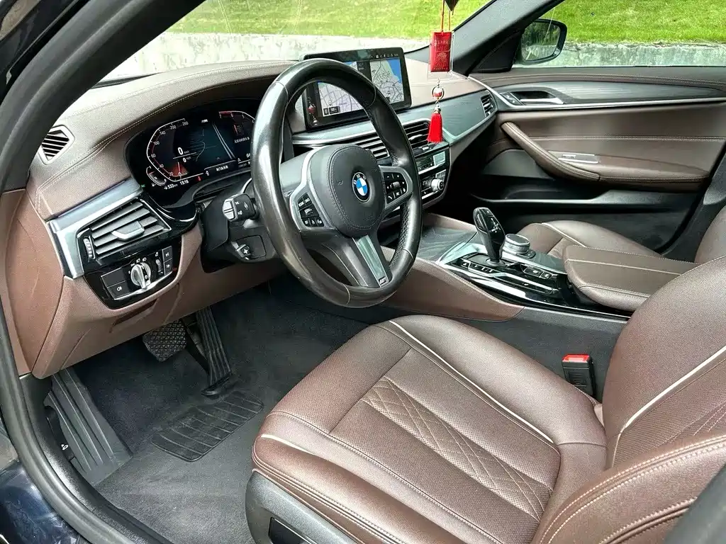 BMW 5 Series 2021 530Li Leading Luxury Package купить на сайте DeffCars