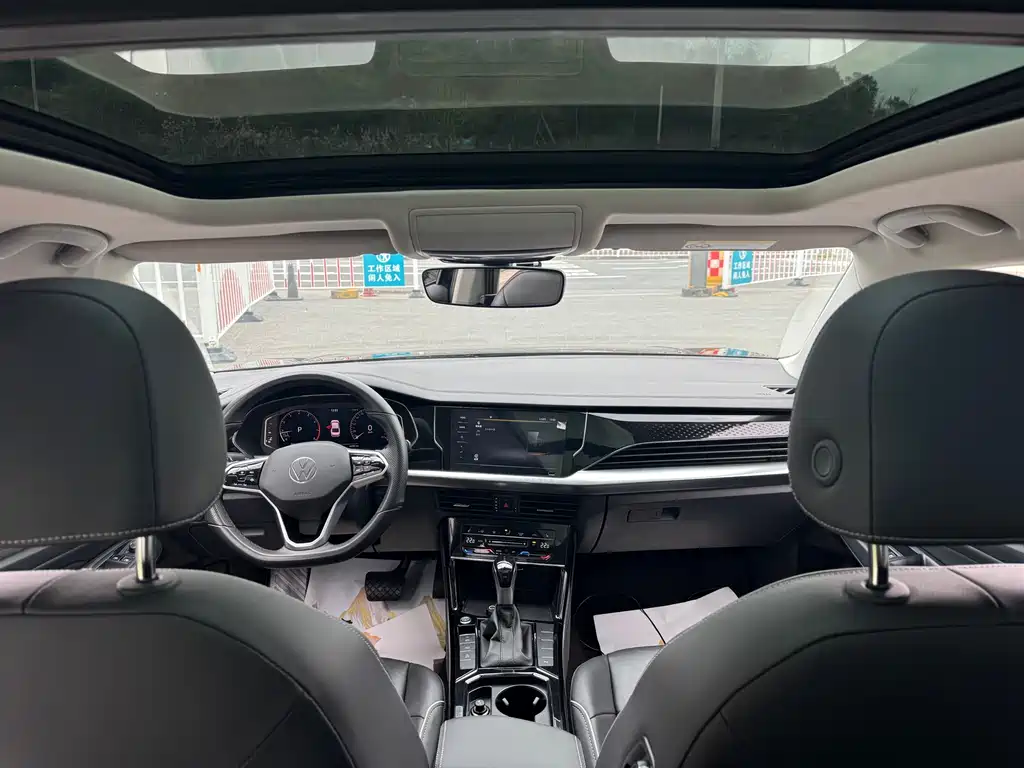 Passat 2023 330TSI Starry Sky Elite Edition купить на сайте DeffCars