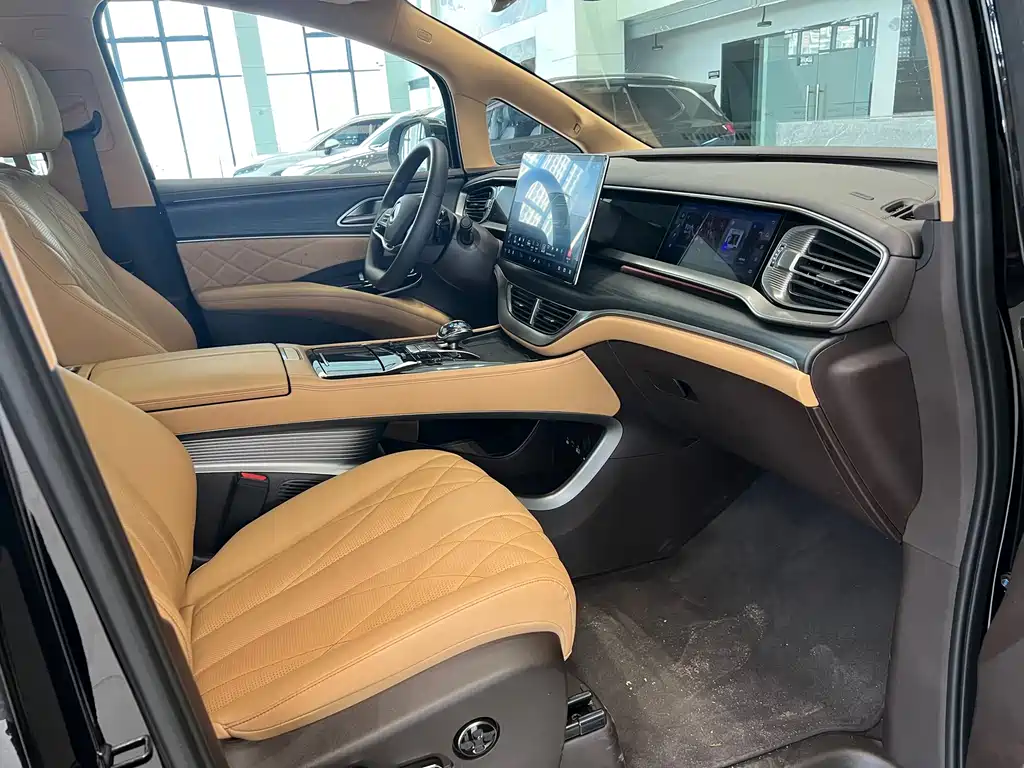 Denza D9 2025 DM-i smart driving version 1020 four-wheel drive flagship model купить на сайте DeffCars