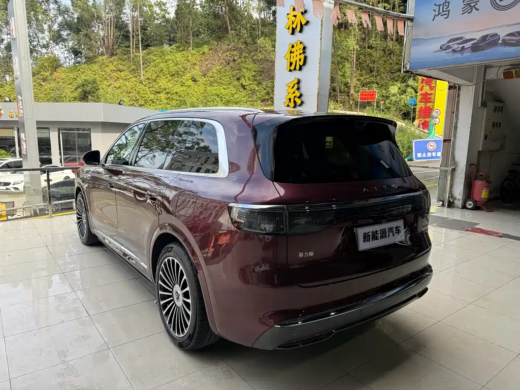 Wenjie M8 2025 extended range Ultra version 53.4kWh 5-seater version купить на сайте DeffCars