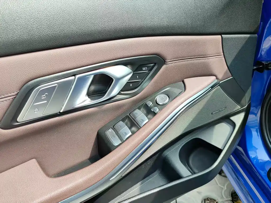 BMW 3 Series 2021 facelift 325i M Sports Package купить на сайте DeffCars